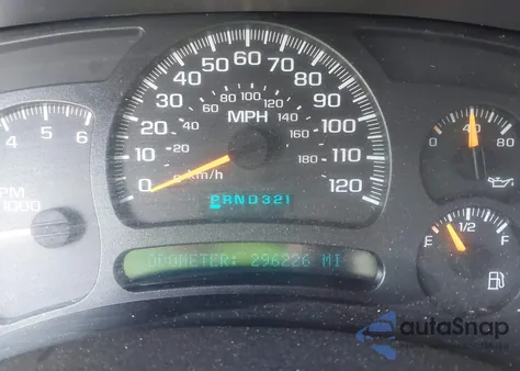 2005 GMC Sierra 1500 Sle z USA, uszkodzony, nr VIN 2GTEC13T351268321